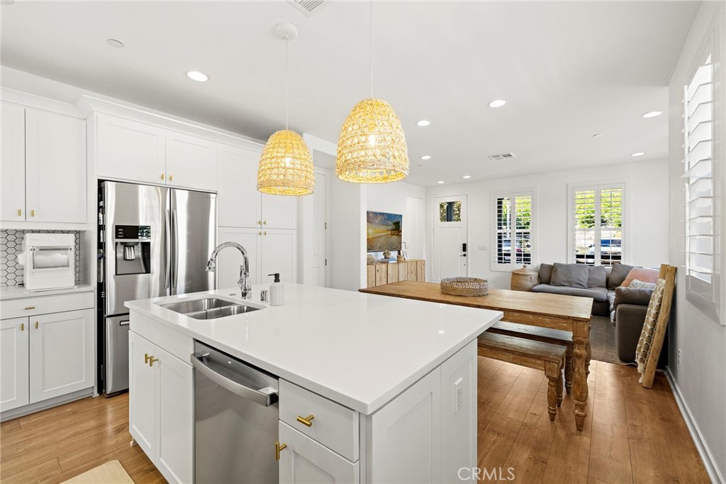 MLS #OC25254792 image #10