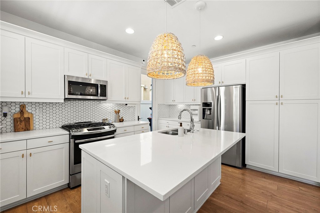 MLS #OC25254792 image #11