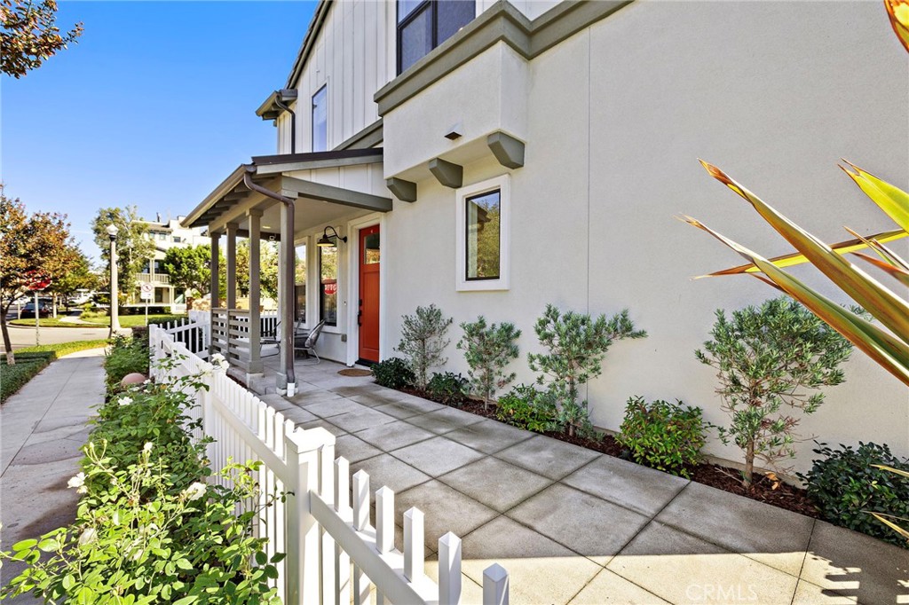 MLS #OC25254792 image #24