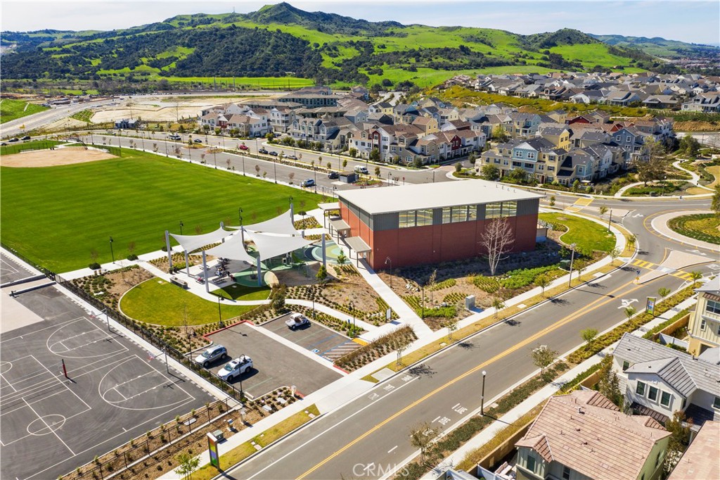 MLS #OC25254792 image #26