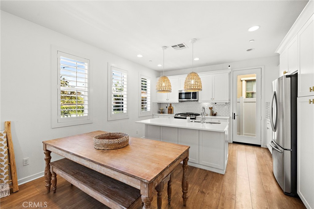 MLS #OC25254792 image #8