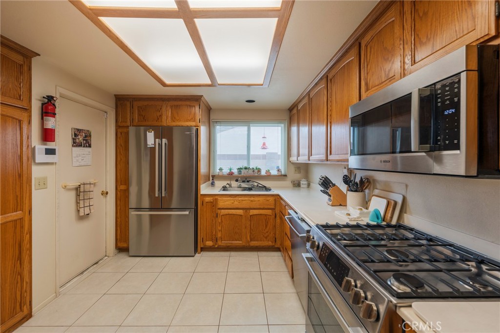 MLS #OC25254836 image #21