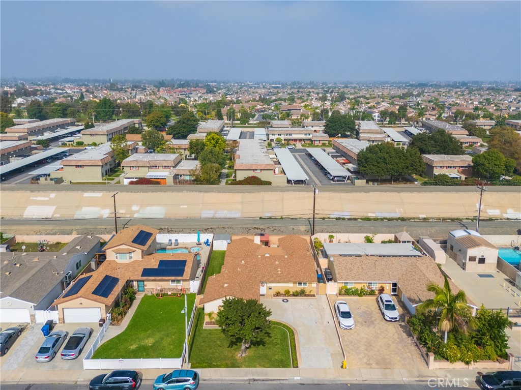 MLS #OC25254836 image #27