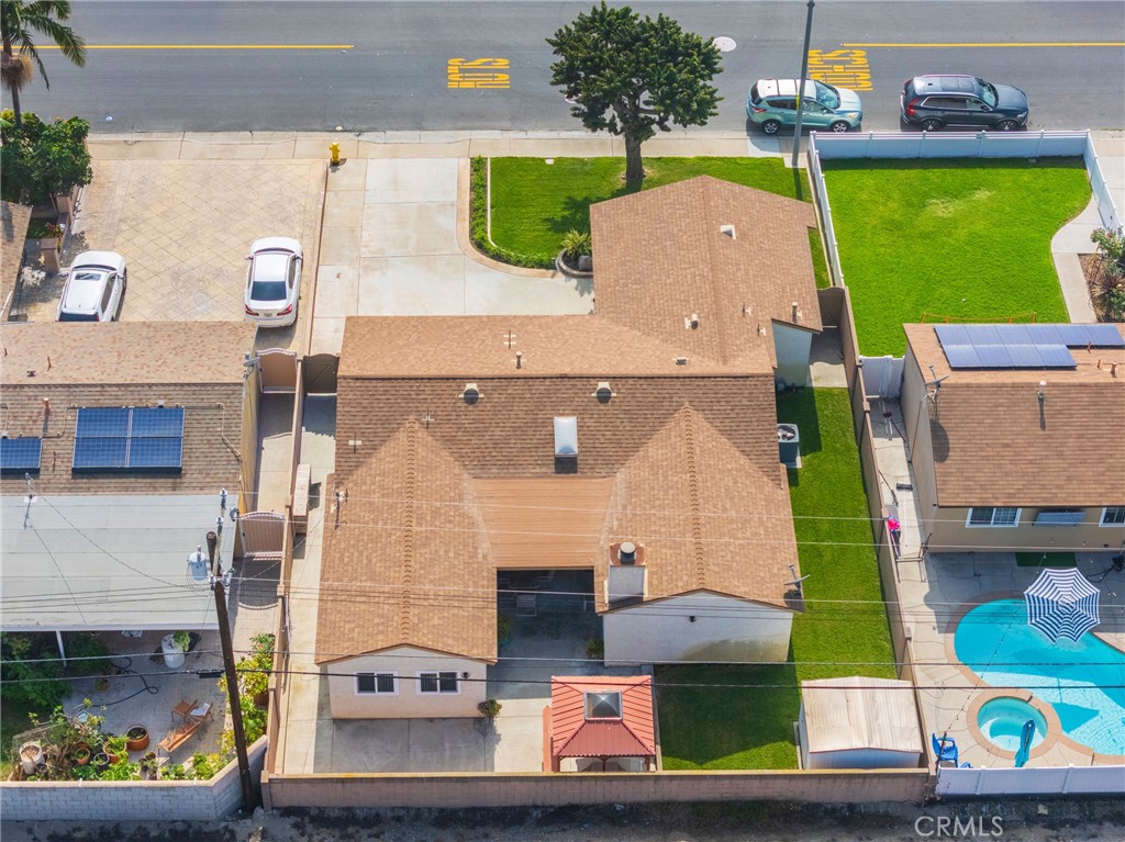 MLS #OC25254836 image #5