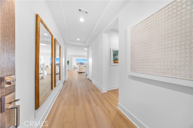 MLS #OC25254941 image #1