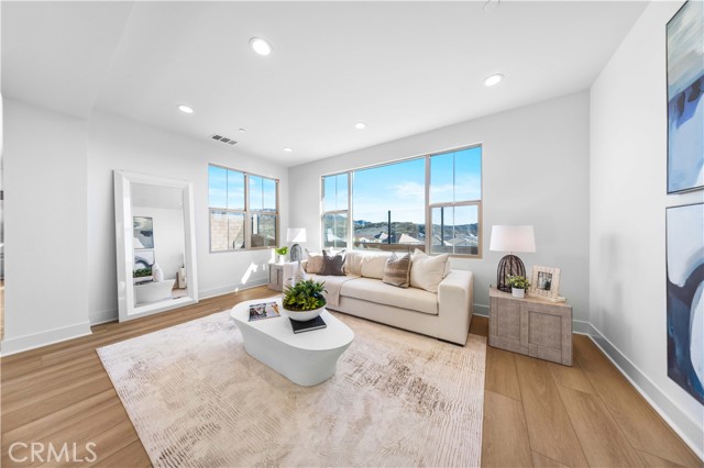 MLS #OC25254941 image #14