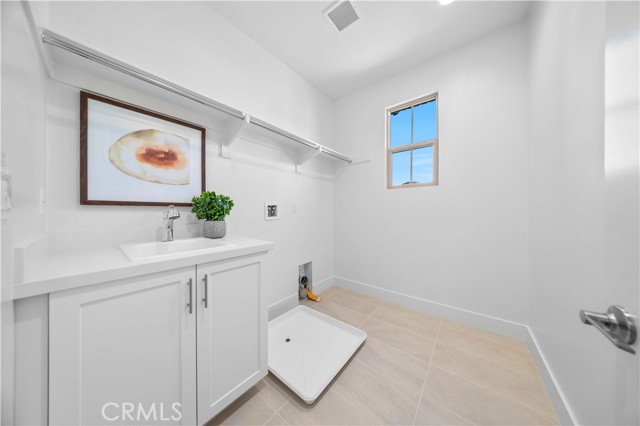 MLS #OC25254941 image #24