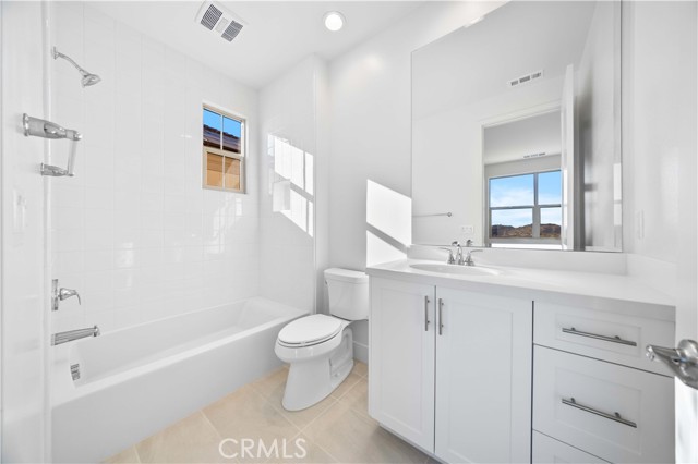 MLS #OC25254941 image #31