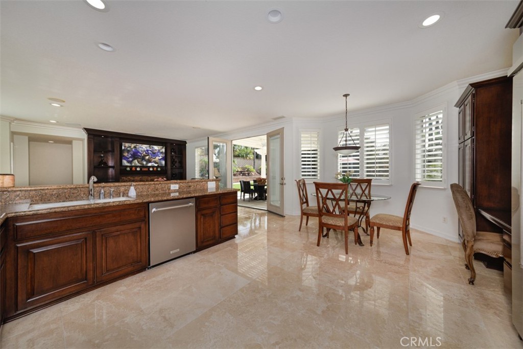 MLS #OC25254964 image #10