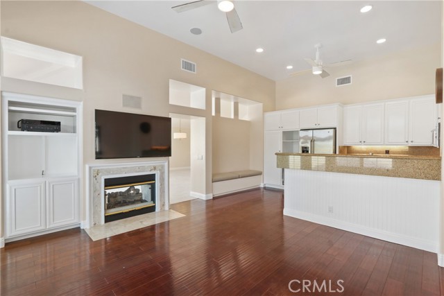 MLS #OC25254981 image #17