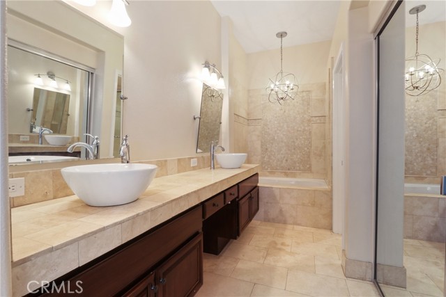 MLS #OC25254981 image #22