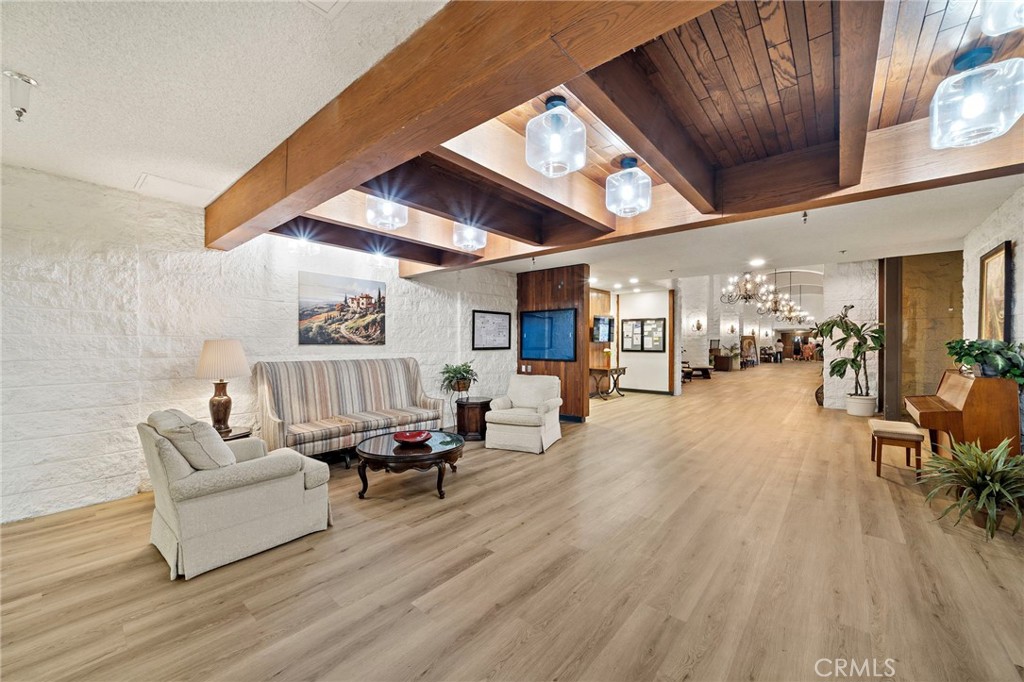 MLS #OC25254992 image #31