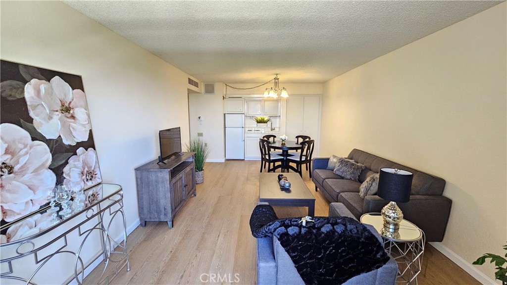 MLS #OC25254992 image #6