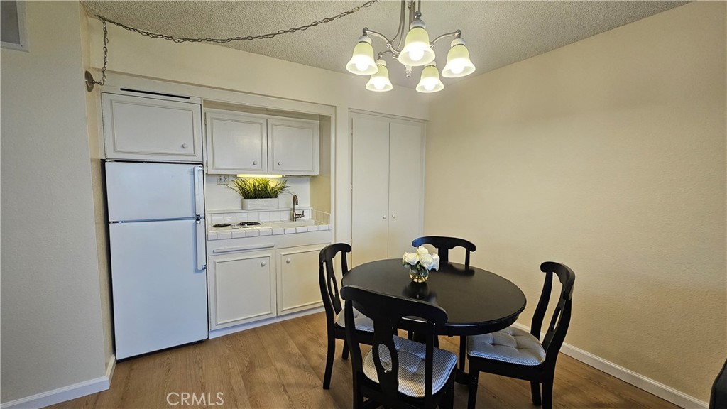 MLS #OC25254992 image #8