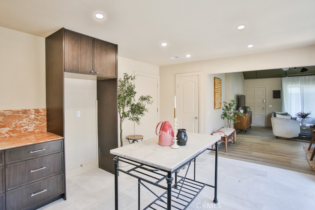 MLS #OC25180654 image #18