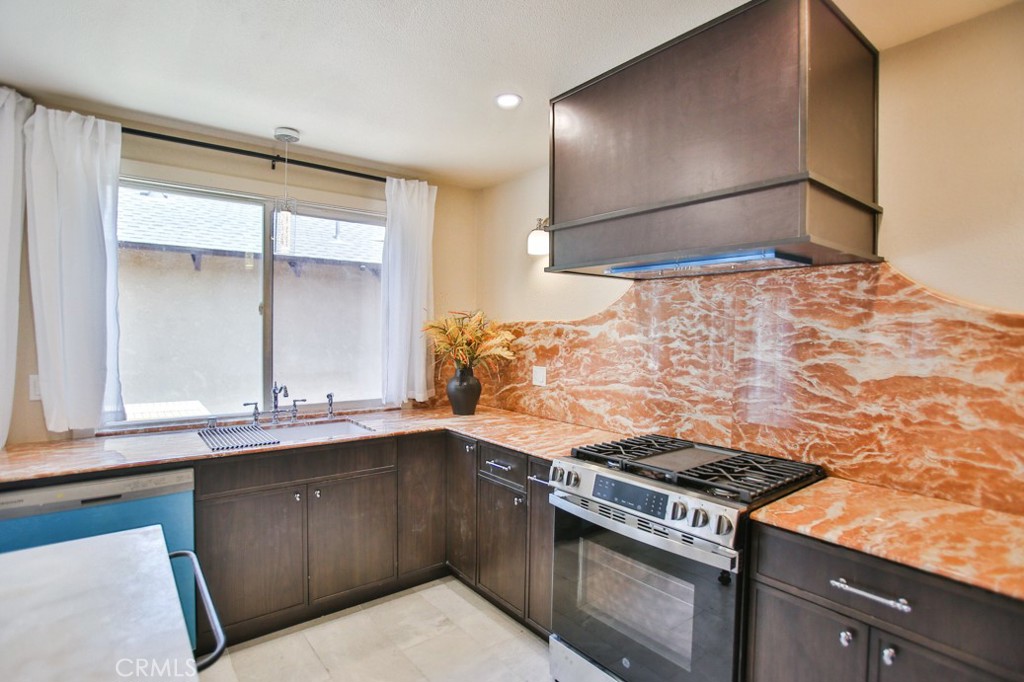 MLS #OC25180654 image #20