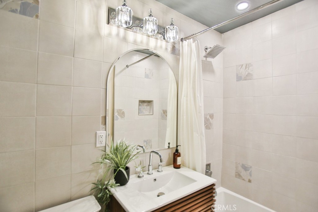 MLS #OC25180654 image #21