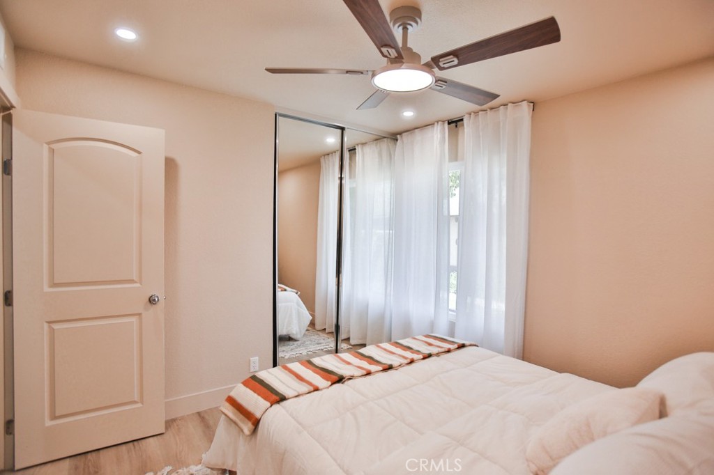 MLS #OC25180654 image #24