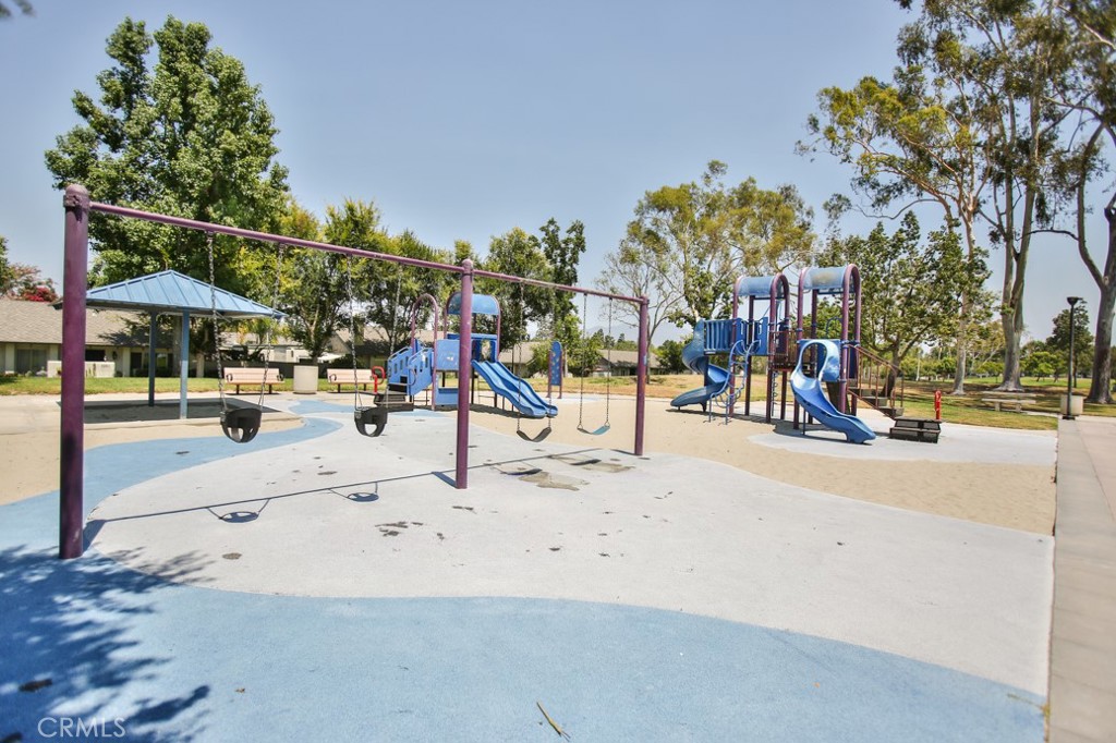 MLS #OC25180654 image #37