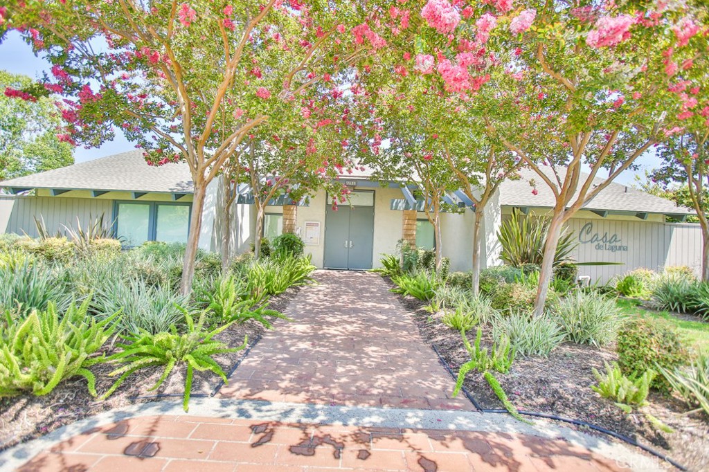 MLS #OC25180654 image #41