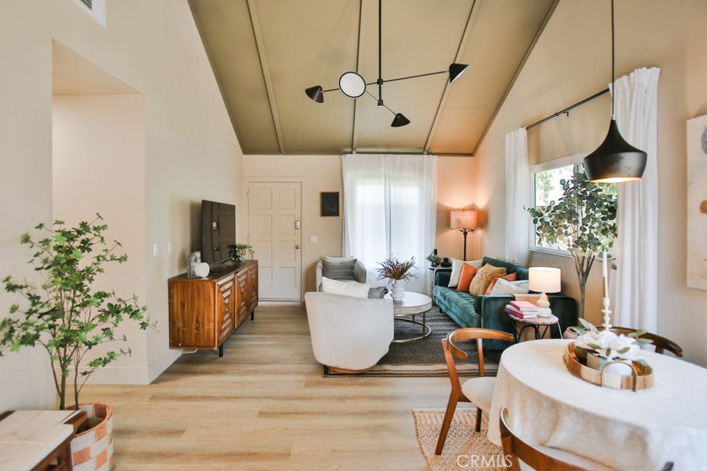 MLS #OC25180654 image #8