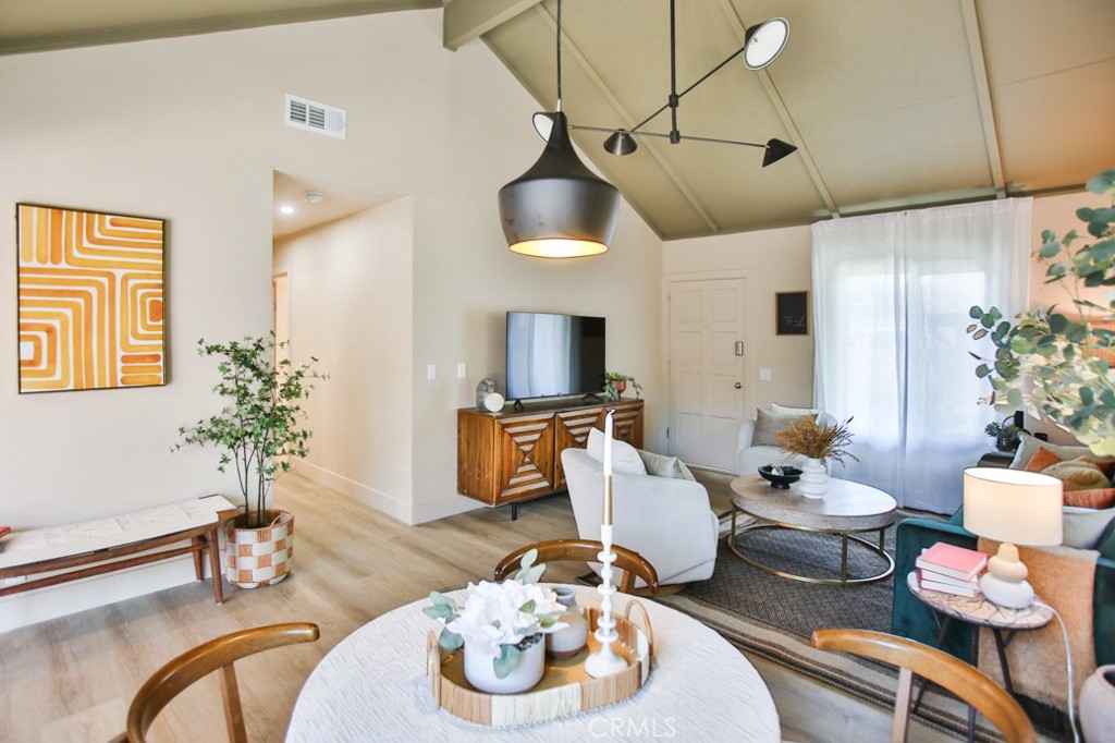 MLS #OC25180654 image #9