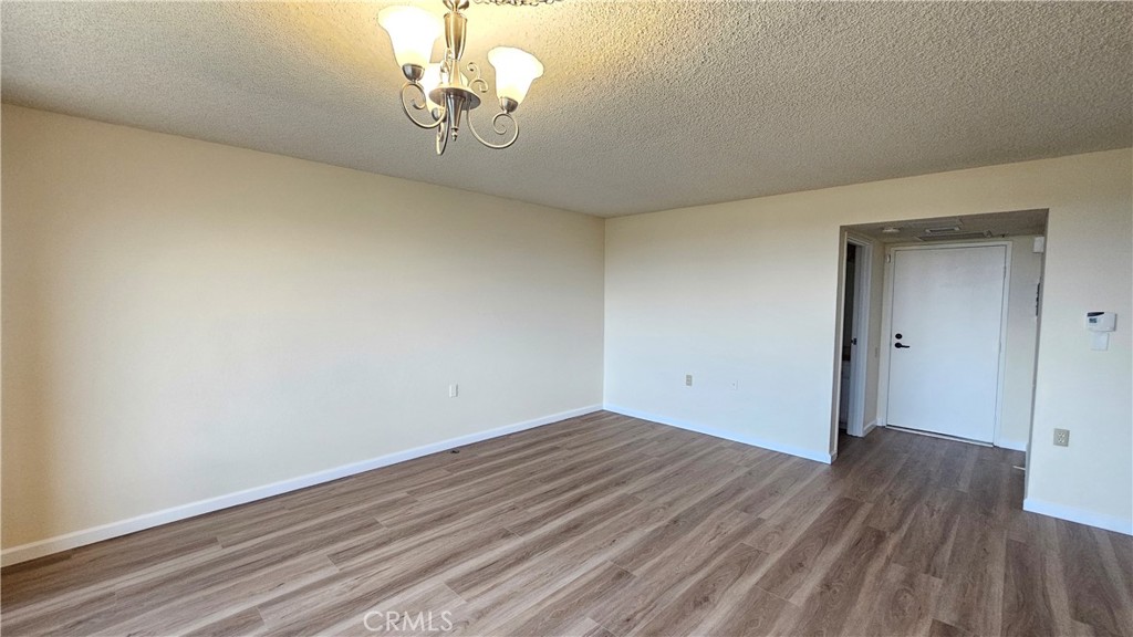 MLS #OC25255034 image #3