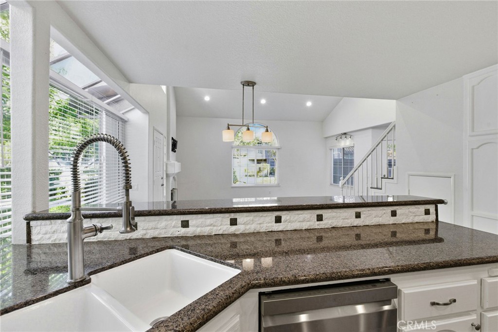 MLS #OC25255064 image #12