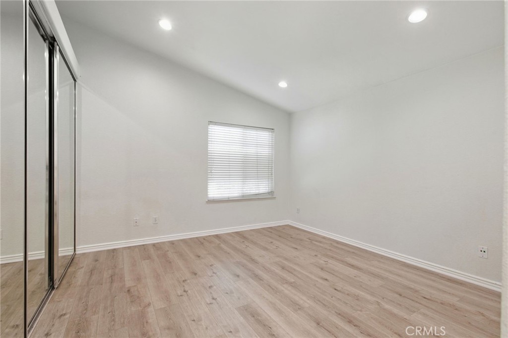 MLS #OC25255064 image #19