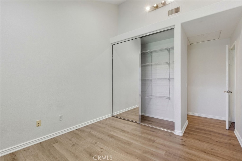 MLS #OC25255064 image #21