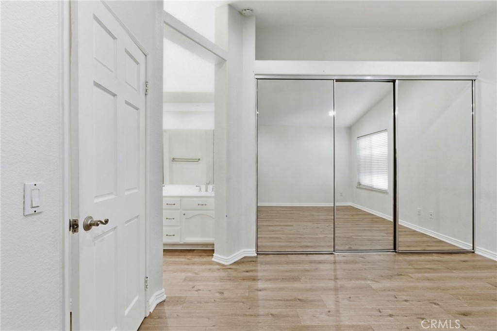 MLS #OC25255064 image #23