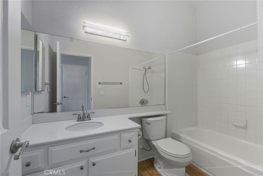 MLS #OC25255064 image #29