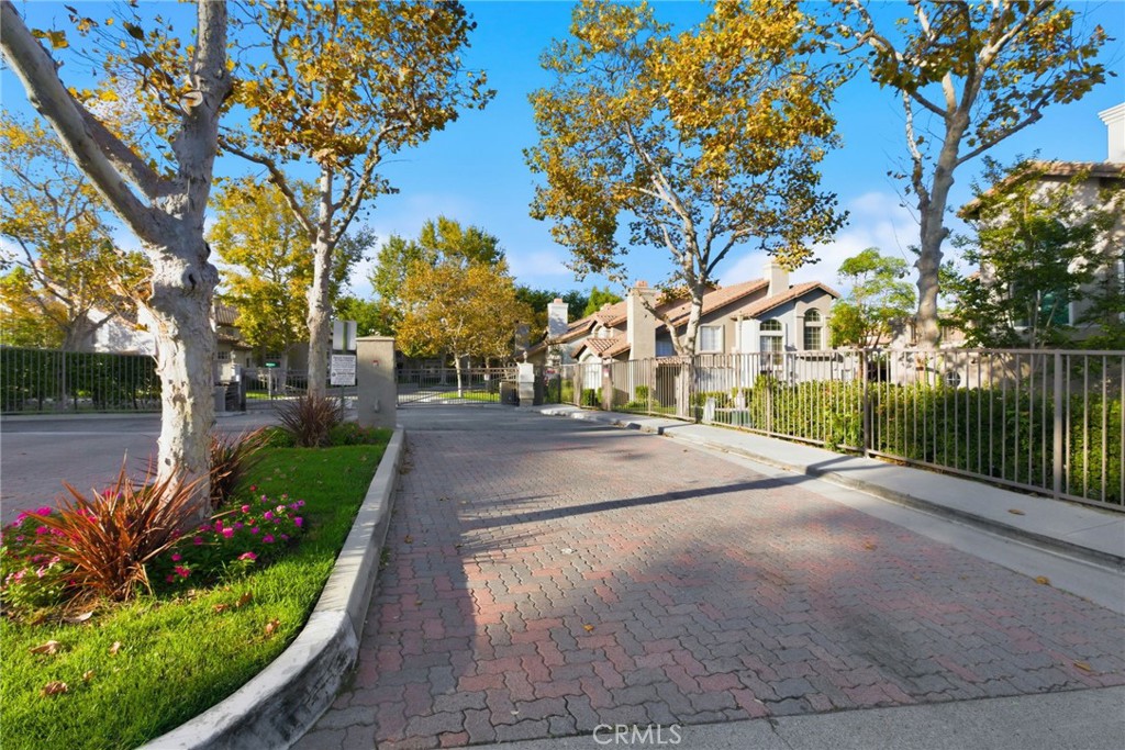 MLS #OC25255064 image #47