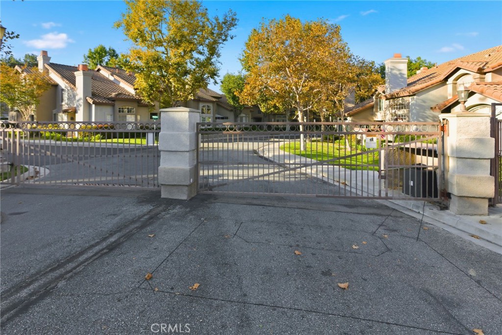 MLS #OC25255064 image #48