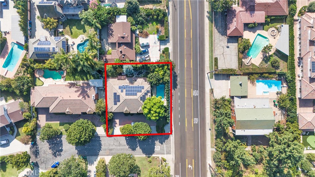 MLS #OC25255092 image #1