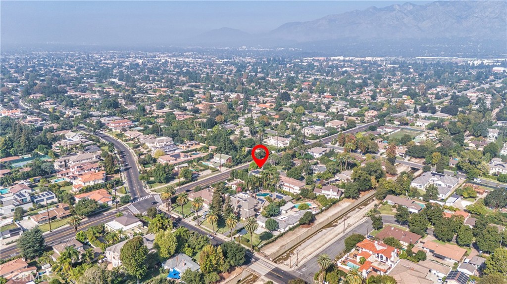 MLS #OC25255092 image #2