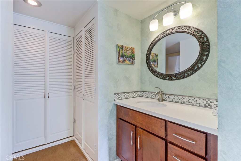 MLS #OC25255111 image #21