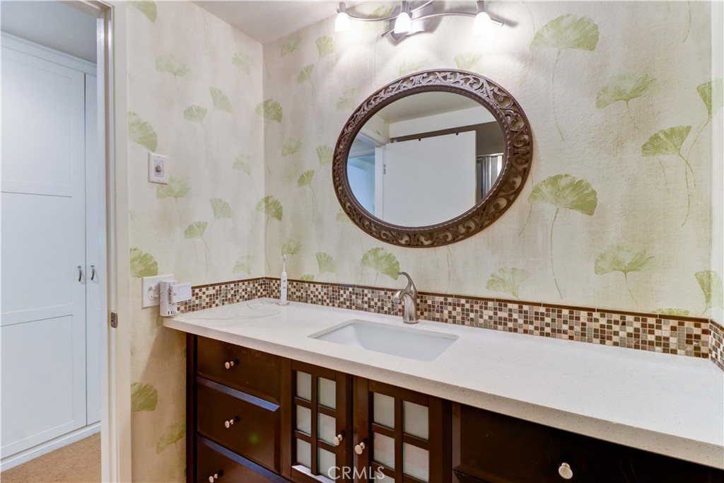 MLS #OC25255111 image #60