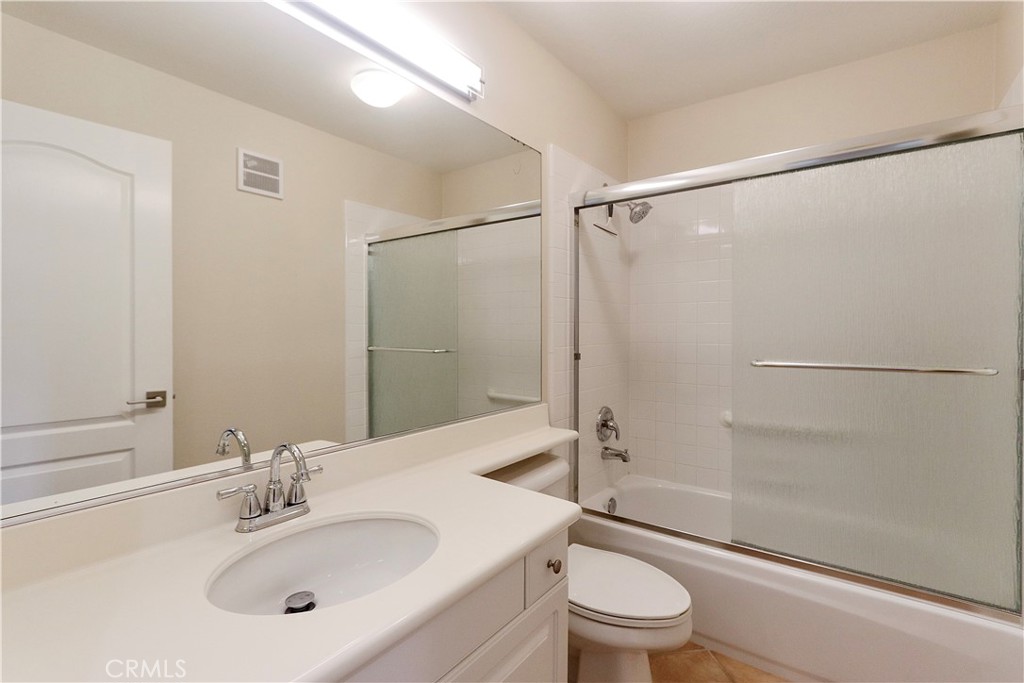 MLS #OC25255124 image #18