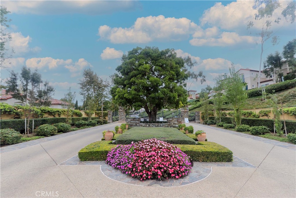 MLS #OC25255124 image #26