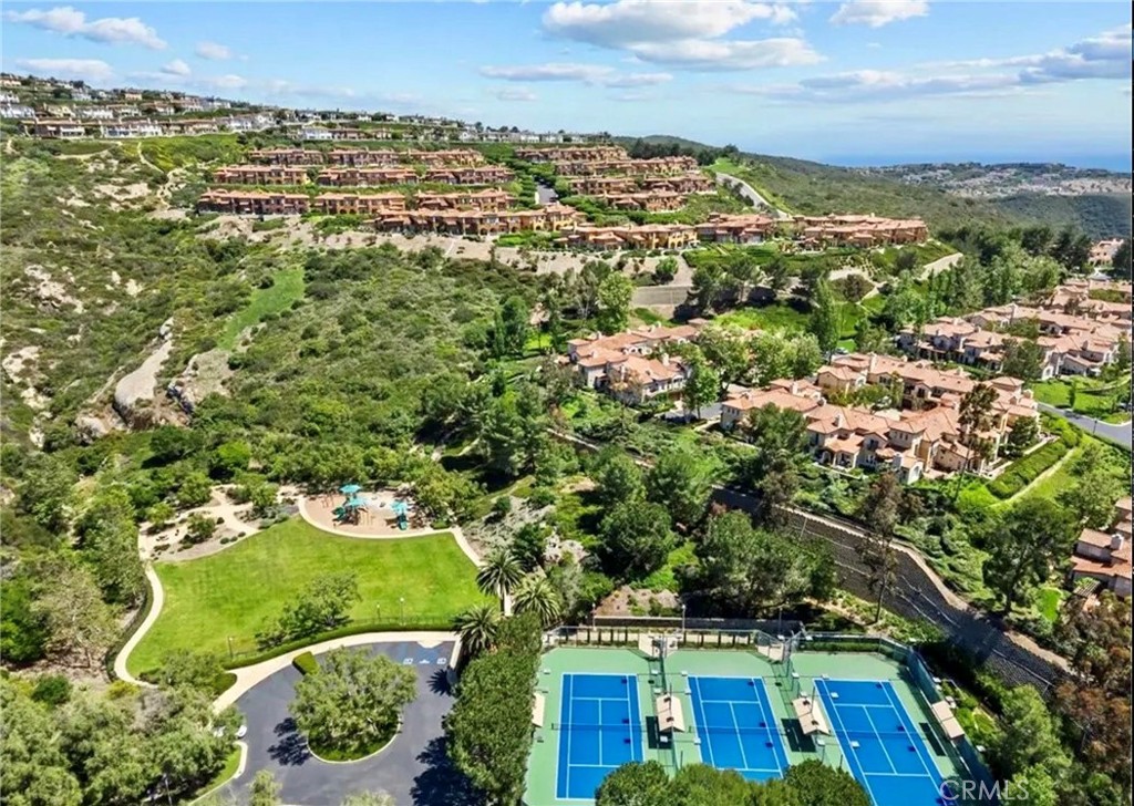 MLS #OC25255124 image #27