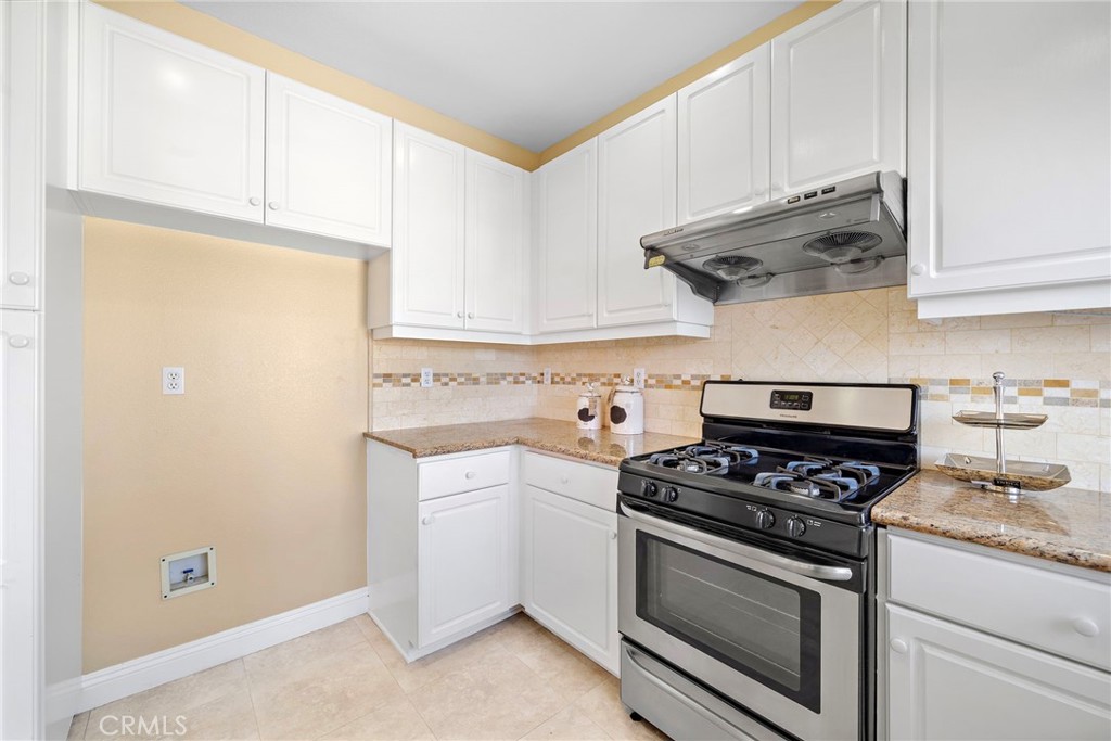 MLS #OC25255139 image #17