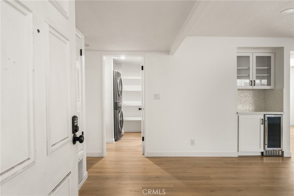 MLS #OC25255151 image #1