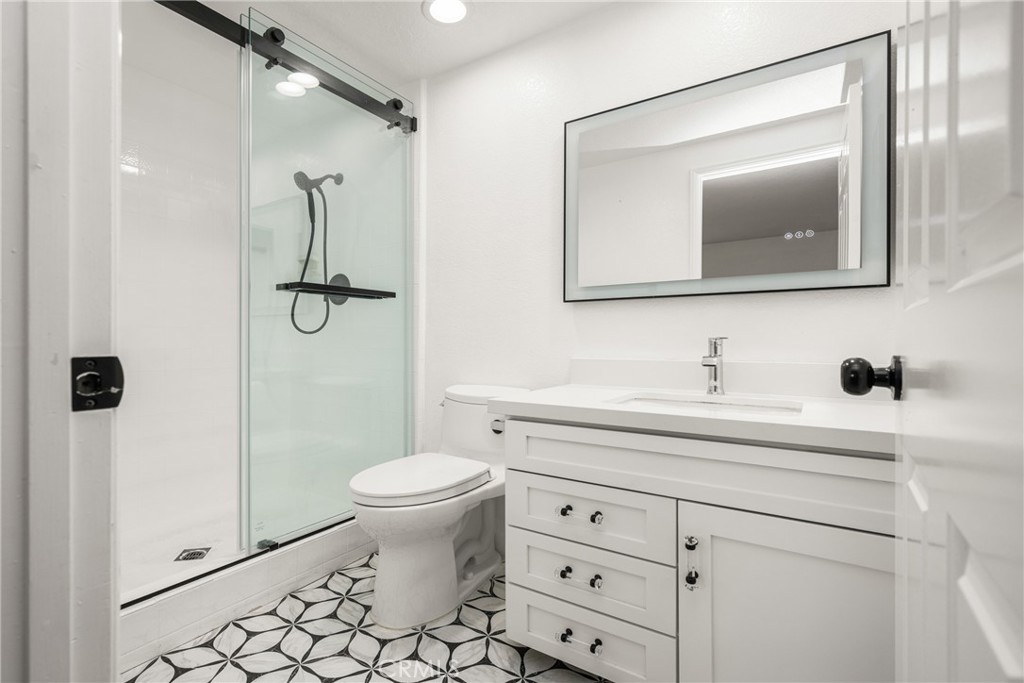 MLS #OC25255151 image #22