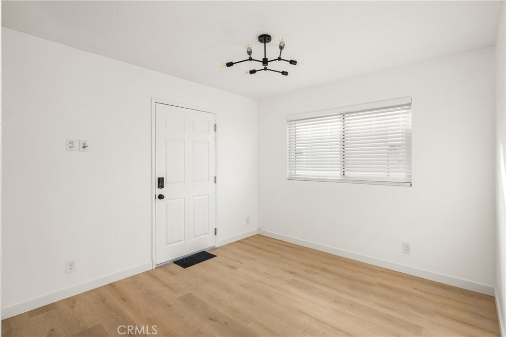 MLS #OC25255151 image #27