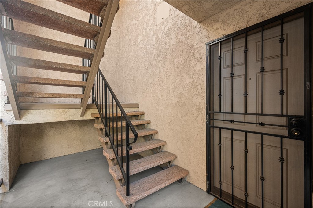 MLS #OC25255151 image #33