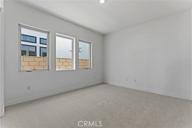 MLS #OC25255212 image #12