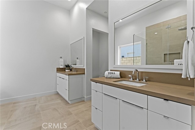 MLS #OC25255212 image #17