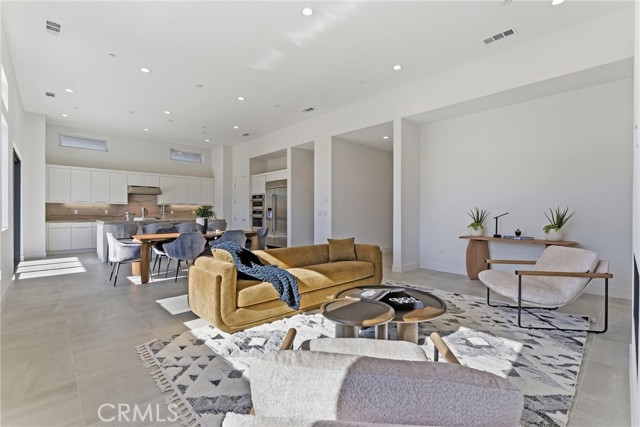 MLS #OC25255212 image #2