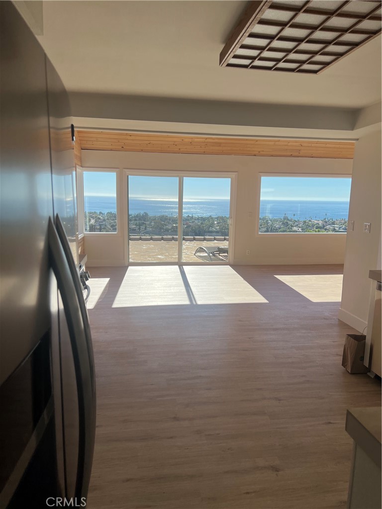 MLS #OC25255226 image #11